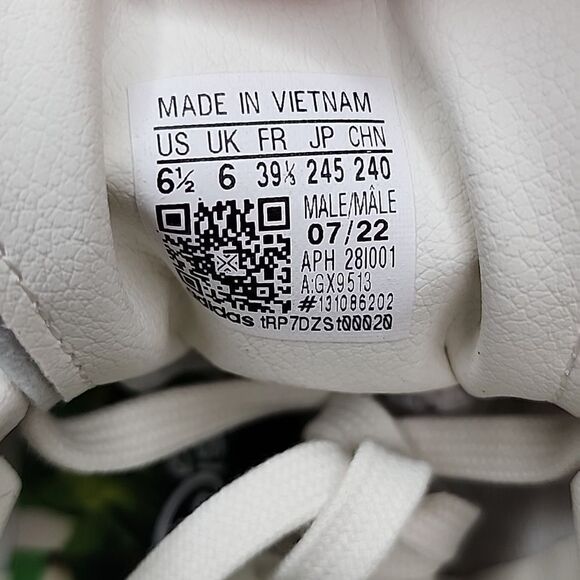 NIB DISNEY KERMIT STAN SMITH SHOES Size 6.5 - Picture 8 of 13